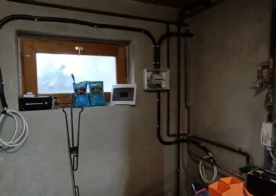 Utólagos kiépítés, elektromos kazán és villanybojler betáplálás kiépítése a készülékek telepítése előtt.