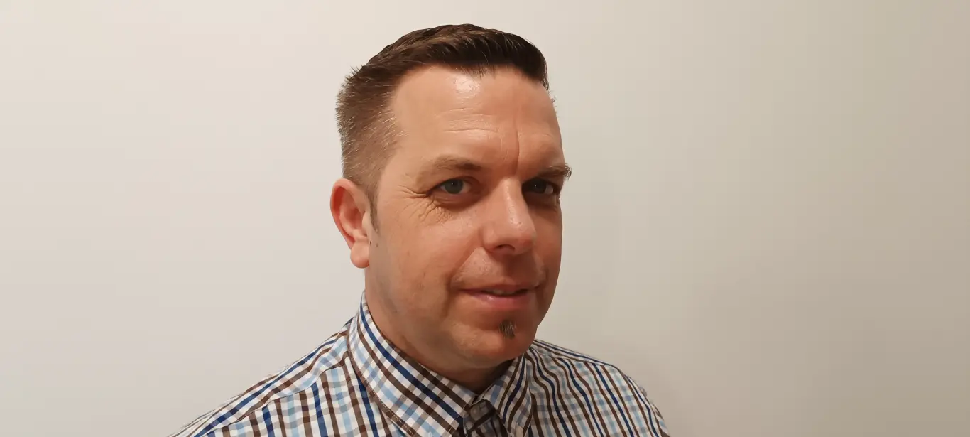 Villanyszerelo-Kren-Sandor Krén Sándor - Villanyszerelő